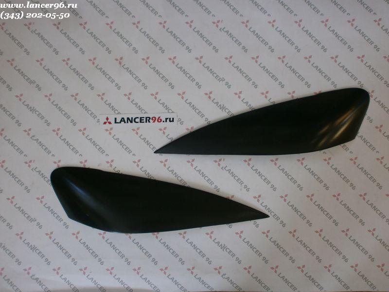 Накладки (реснички) на фары Lancer IX 