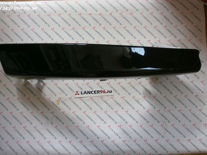 Накладка переднего бампера (клык) правая Lancer X - Оригинал